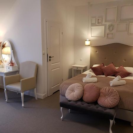 Dwor Konstancin Hotell Eksteriør bilde